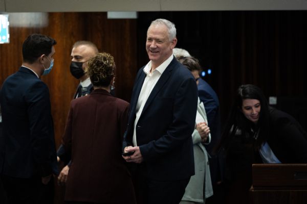 משבר ביטון | גנץ לסרוגים: "סערה בכוס תה"