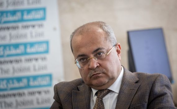 אחמד טיבי ספד לאמו של מחבל שרצח חייל