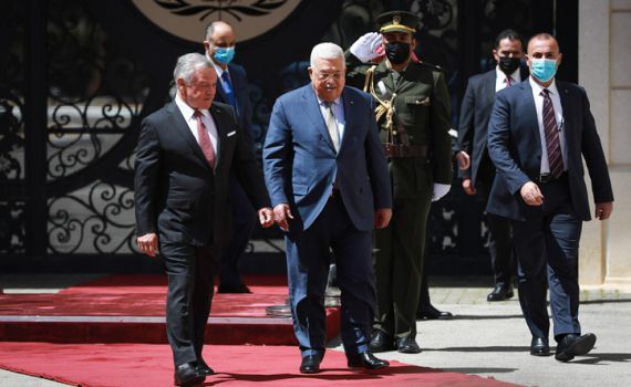 אבו מאזן בהלווית שירין: "נפנה לבית הדין בהאג"