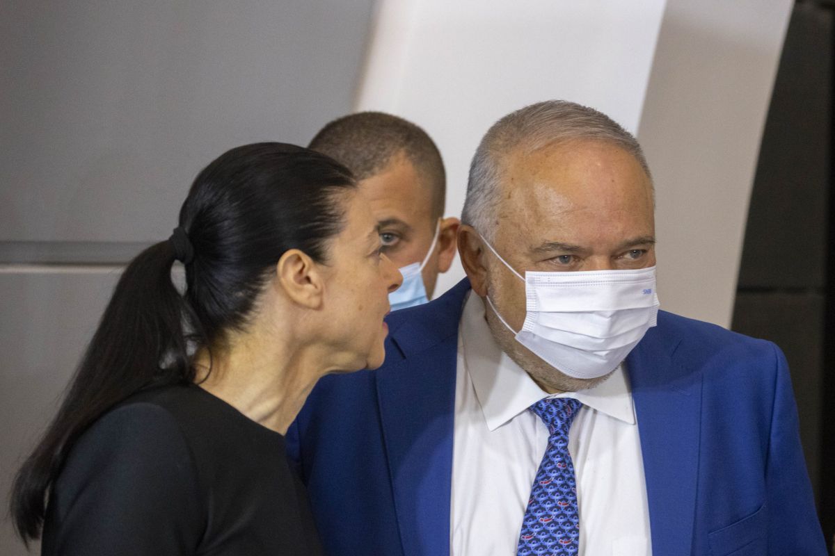 קואליציה במשבר: 'השרים מתעסקים בפוליטיקה קטנה'