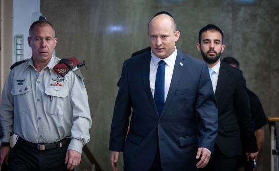 לראשונה בתפקיד: בנט יגיע לניחום אבלים בקידה