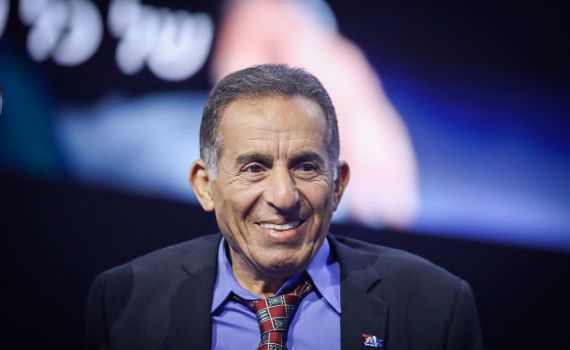 אביהו מדינה ריגש: "השלום בינינו הוא הכרחי" | צפו