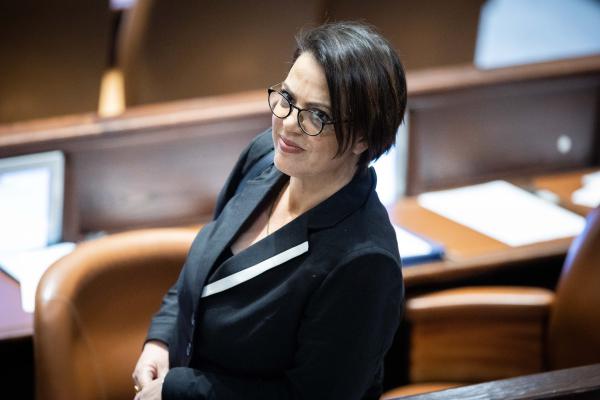 גלית דיסטל: איך אני מסתדרת עם בן זוג שמצביע למשותפת?