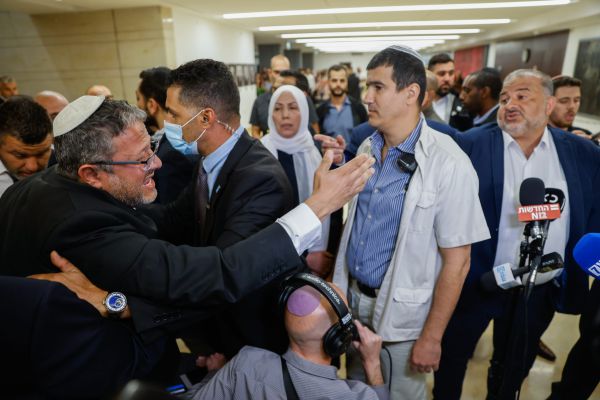 צפו: בן גביר מפוצץ את ההכרזה של מנסור עבאס