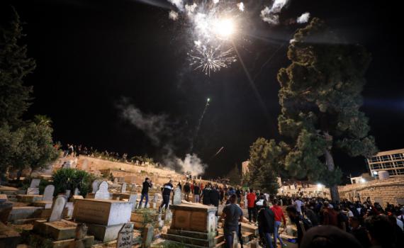 ההתפרעויות בי-ם: 6 שוטרים נפצעו, 15 חשודים נעצרו