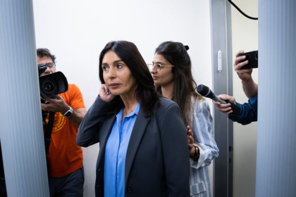 רגב: אני זאת שנלחמתי; המגישה: קשקוש מקושקש