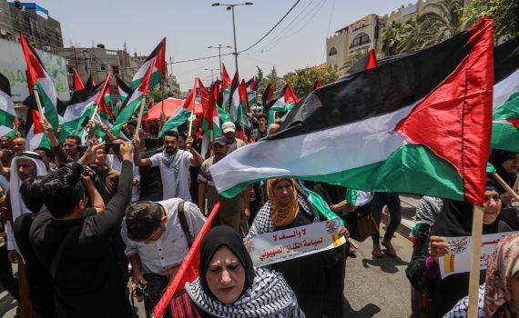 אוהד ניסה להכניס דגל אש"ף בליגת האלופות: זה היה תגובת המאבטח