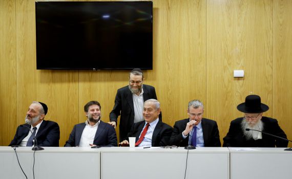 הלחץ עולה: אלחייני במכתב חריף לראשי האופוזיציה