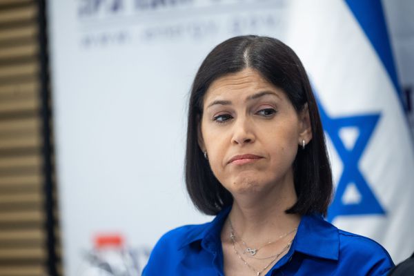 חצי שנה הלכה לפח: אלהרר מחדשת את חיפושי הגז