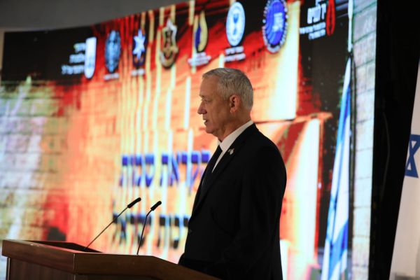 "צריכים לשים בצד את המחלוקות ולחבק ולזכור"