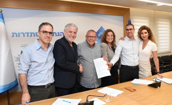 הושג הסכם: שכר העובדים הסוציאלים יעלה ב-20 אחוז