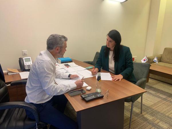 מרגיע את השטח? יו"ר הקואליציה נועד עם פינטו