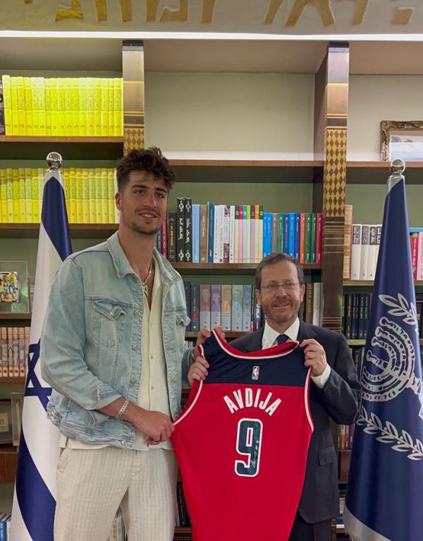 גאווה לאומית: נשיא המדינה אירח את דני אבדיה