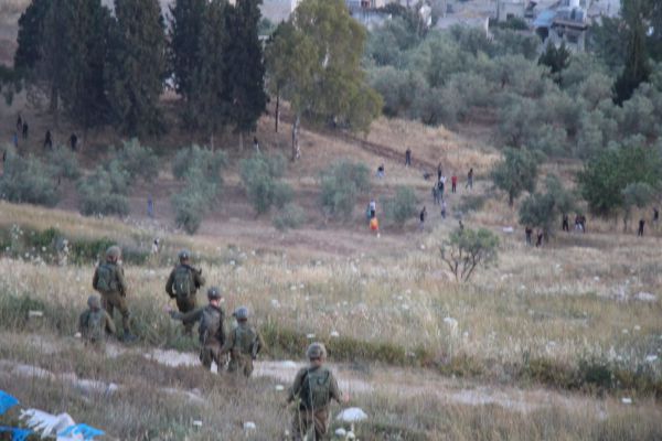  חומש: פורעים ערבים מתעמתים עם חיילי צה"ל