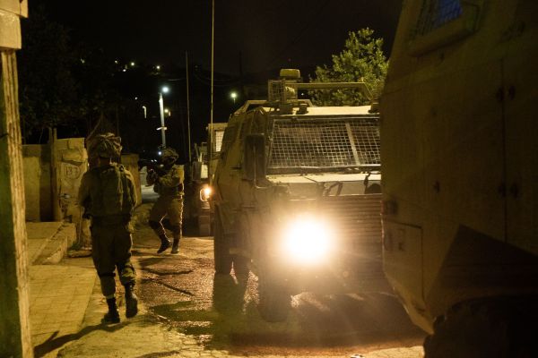 עיתונאית באל ג'זירה נהרגה בחילופי אש בג'נין