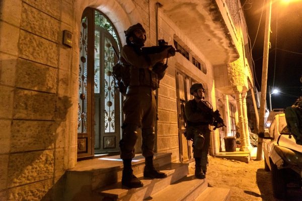 במהלך הלילה: צה"ל עצר 8 מבוקשים ביהודה ושומרון