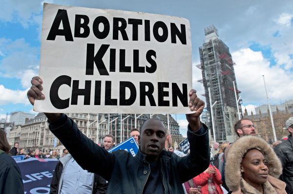 הקרע מחריף: אוקלהומה עם חוק הפלות נוקשה ביותר