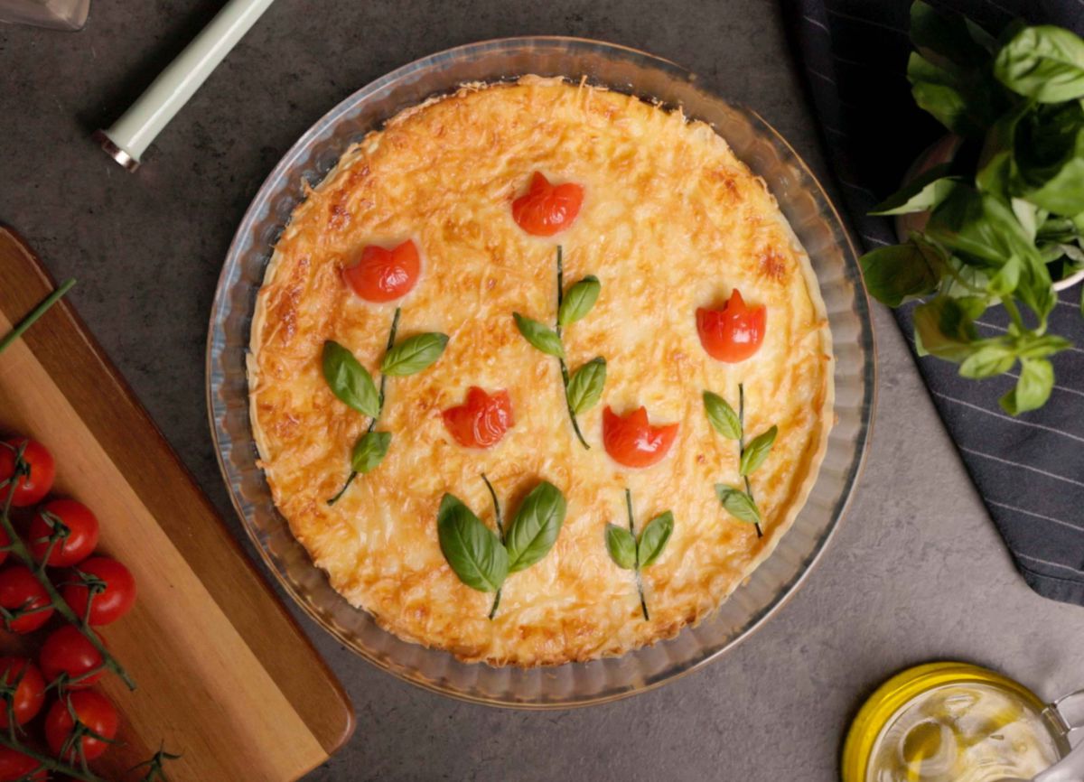 פינוק לשבועות: קיש בצל מקורמל ועגבניות שרי