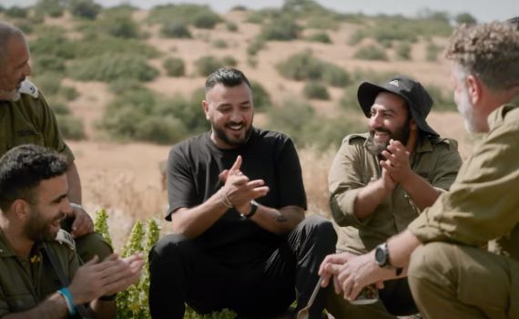 צפו: איתי לוי הפתיע חיילי מילואים