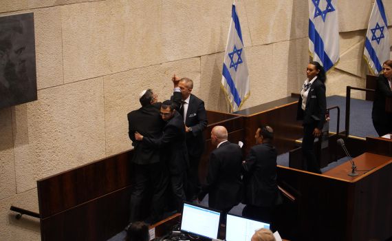 בימין זועמים על טיבי: "בושה לכנסת ישראל"