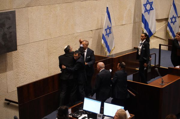 בימין זועמים על טיבי: "בושה לכנסת ישראל"