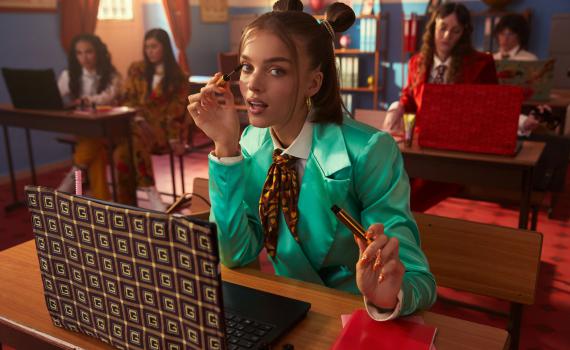 "חלילה לא שופטים" האקדמיה ללשון מתקנת את אנה זק