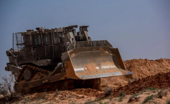 הפיתוח החדש של צה"ל – דחפור על שלט