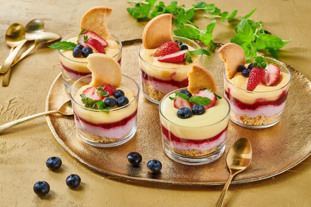 לקראת הסופ"ש: מתכון לקרם לימונענע עם פירות יער