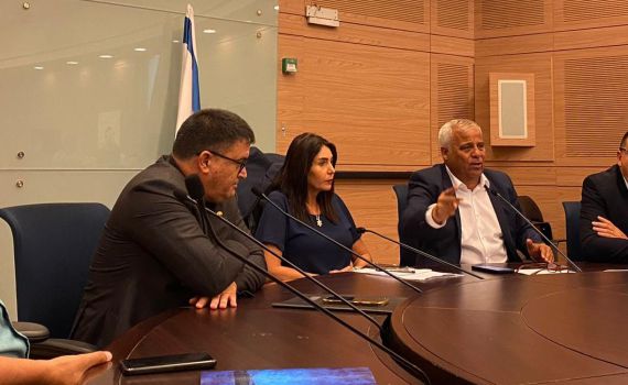 ביטון בכנס של האופוזיציה: "הסתירו מאיתנו מידע"