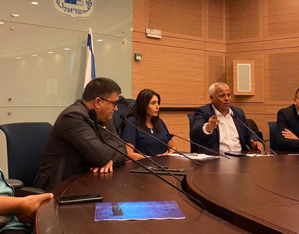 ביטון בכנס של האופוזיציה: "הסתירו מאיתנו מידע"