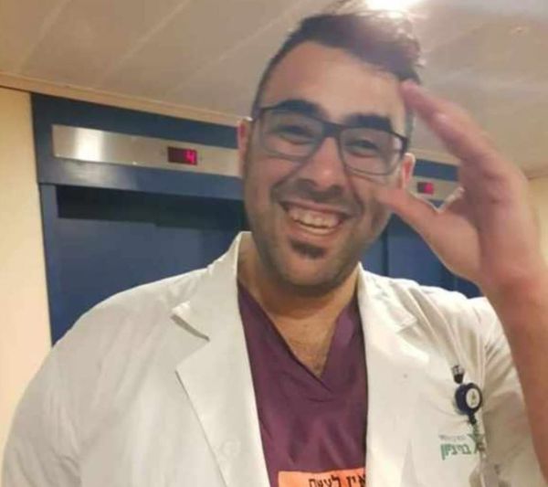 טרגדיה: רופא מתמחה מת מדום לב באמצע משמרת