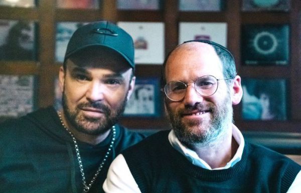 אהרן רזאל ודוד ד'אור בשיר משותף: "שמע ישראל"