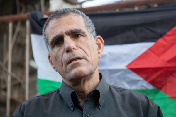 מוסי רז נגד בנט: ההשוואה בין עודה לנתניהו מקוממת