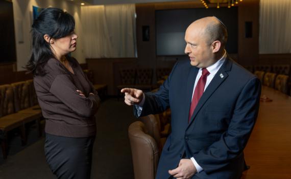 שמרית מאיר תוקפת את בנט ומגלה למה התפטרה