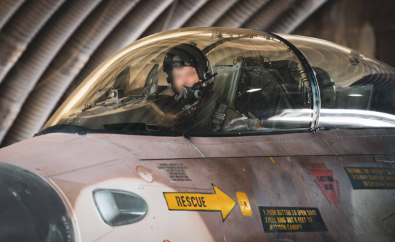 האלוף במיל': הודחתי מצה"ל כי חתמתי על מכתב הטייסים