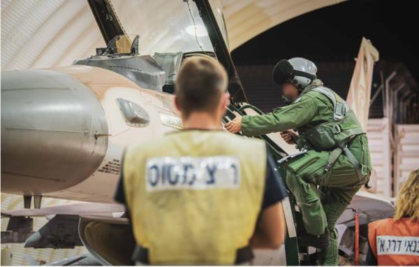 מאות טייסים במכתב מקומם: "להפסיק את המלחמה באופן מיידי"