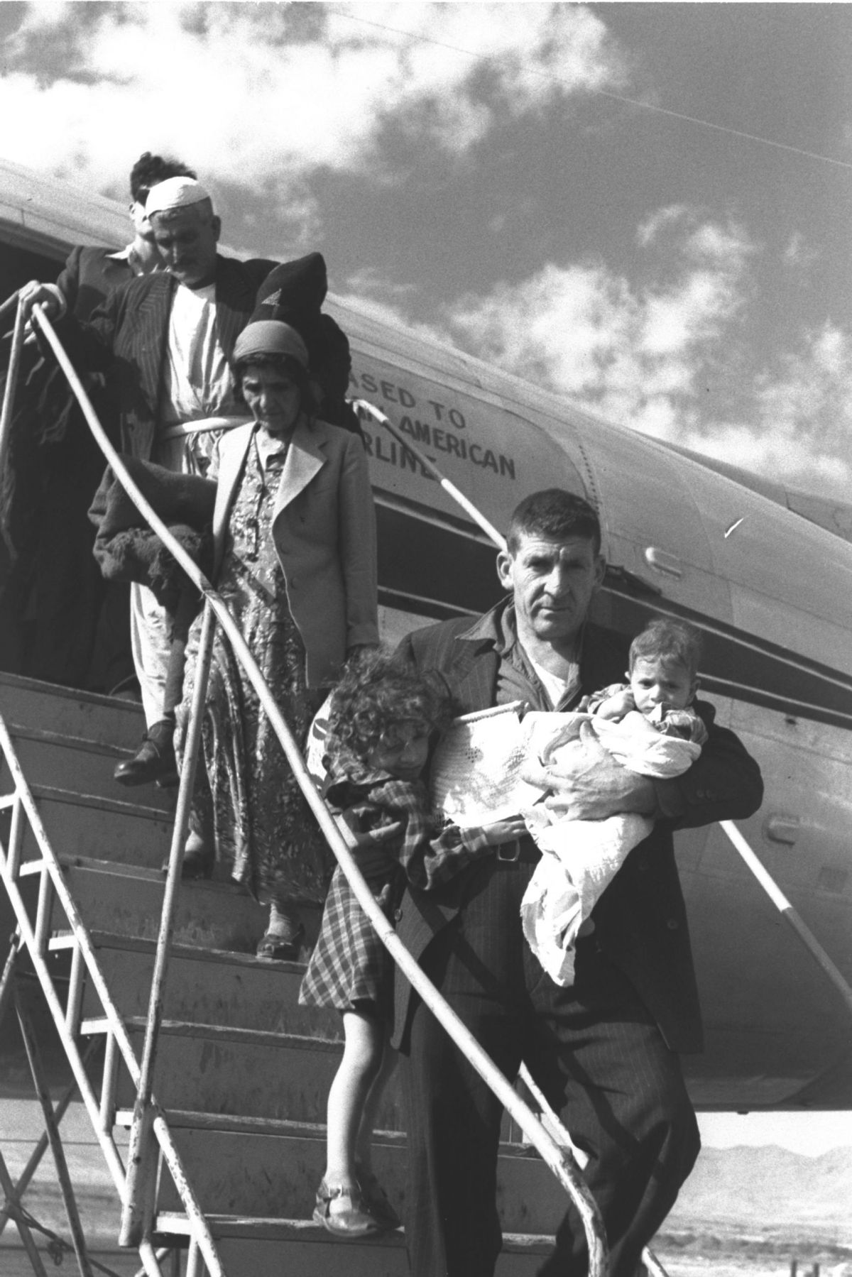 היום בהיסטוריה: נפתח מבצע עזרא ונחמיה