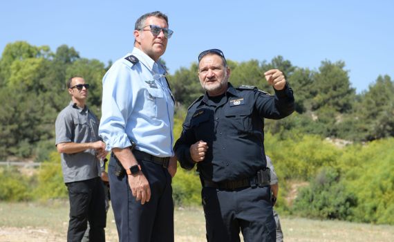 המפכ"ל בחפ"ק: "אנחנו פה כדי למצוא את ספיר בחיים"