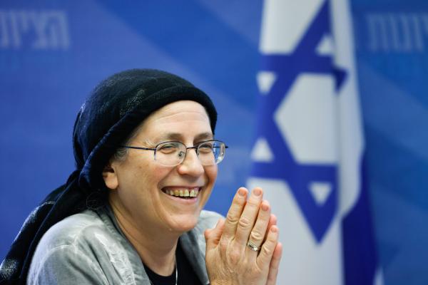 צפו: אורית סטרוק בסיפורים אישיים על הרב דרוקמן