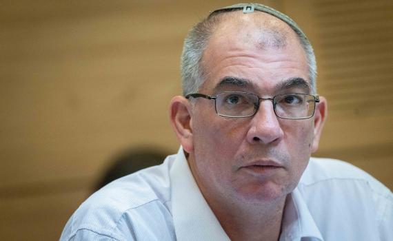 ניר אורבך מאבד את זה בשידור חי: "דרכת לי על יבלת" | צפו