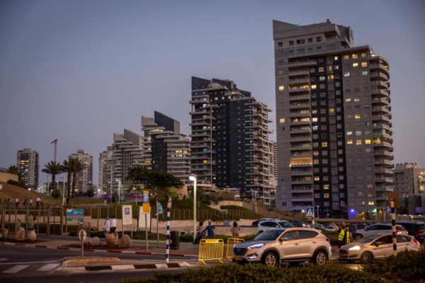צדיקים בסדום: "אני לא! מעלה בשכר הדירה"