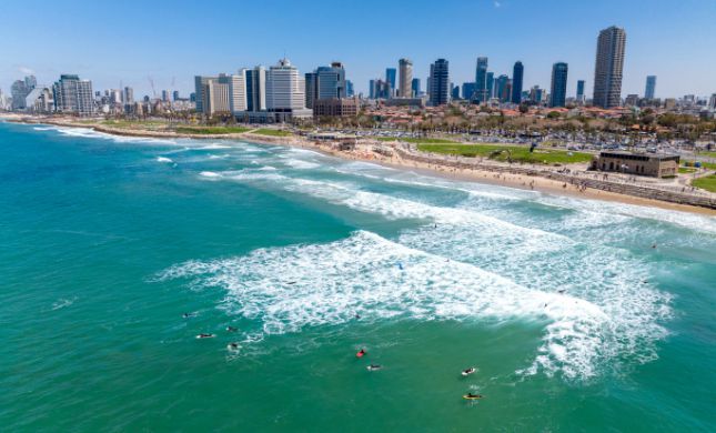  זהירות: משרד הבריאות סוגר ארבעה חופים בתל אביב