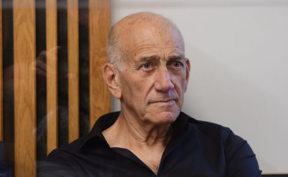 אולמרט: הגיע הזמן שנתניהו ילך לכל הרוחות. האזינו