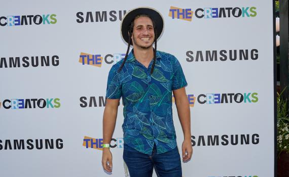 כוכב הטיקטוק: 'אני לא חרדי ולא חילוני- אני יהודי מאמין'