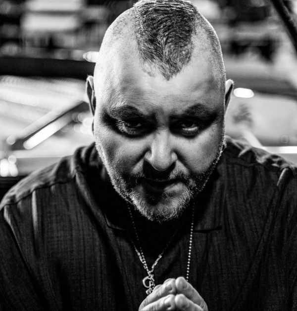 ארקדי דוכין חוגג יום הולדת בשיר חדש