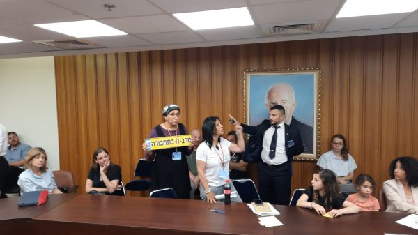 נהגות האוטובוס התפרצו על מיכאלי: "צאי מהטיק טוק"