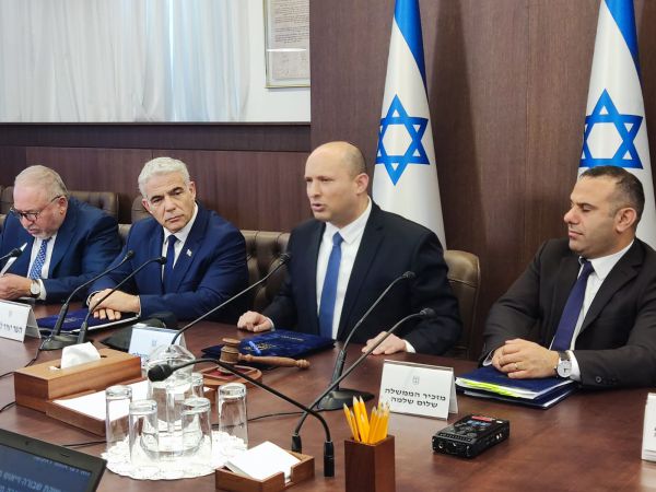 בנט ולפיד נחושים: "אין לנו את הלוקסוס להישבר"