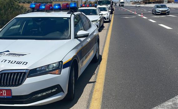 חשוד תקף שוטר בכביש 431 באמצעות בקבוק זכוכית