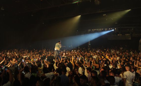 הישג: אדיר גץ בהופעה ראשונה בהאנגר 11