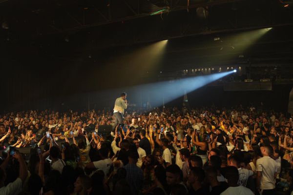 הישג: אדיר גץ בהופעה ראשונה בהאנגר 11